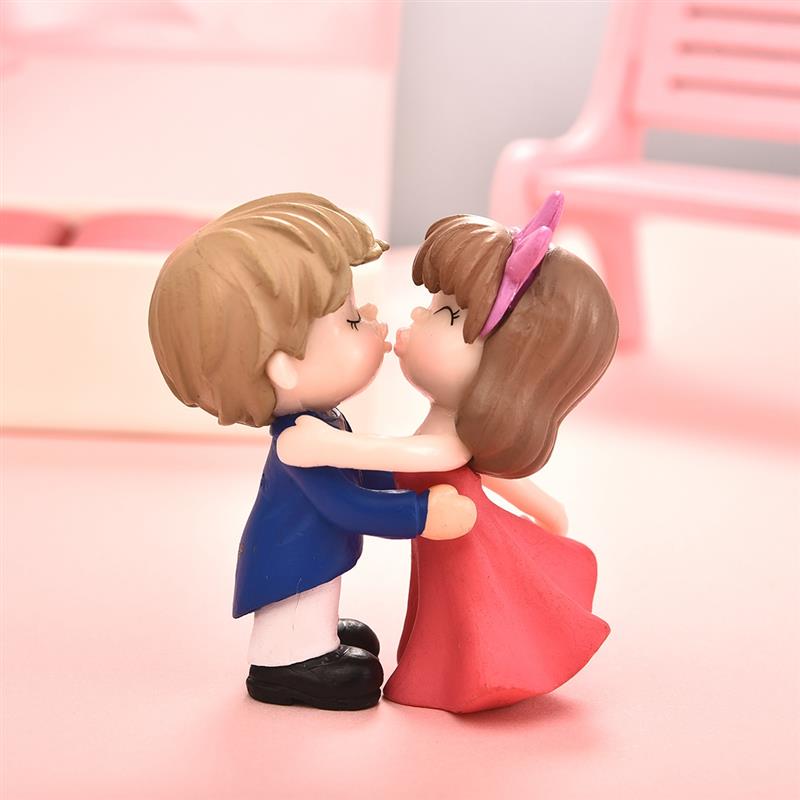 

1 набор Поцелуй Цифры Lovers Миниатюры Сад Фея Фигурка Dollhouse украшения