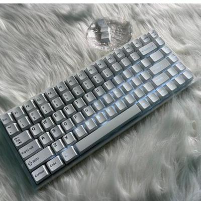 Yuanchuang Peripherals Snow Mountain High-Purity PBT Keycaps, 1.7mm Thick, Strong Matte, Sweat-Resistant, with Shine-Through Dye Sublimation Legends.