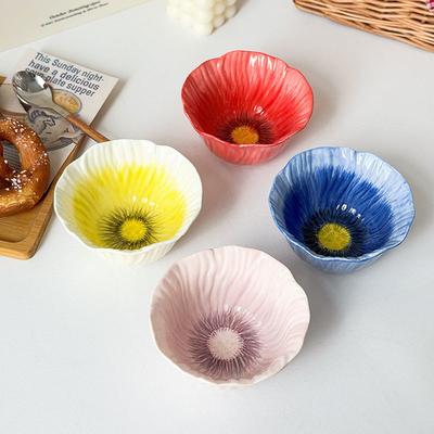 Kreative Keramikschale mit Blumenmuster Unterglasur Geschirr Zarte Reisschale Porzellan Dessert-Gebäckteller Obstschale Küchenutensilien