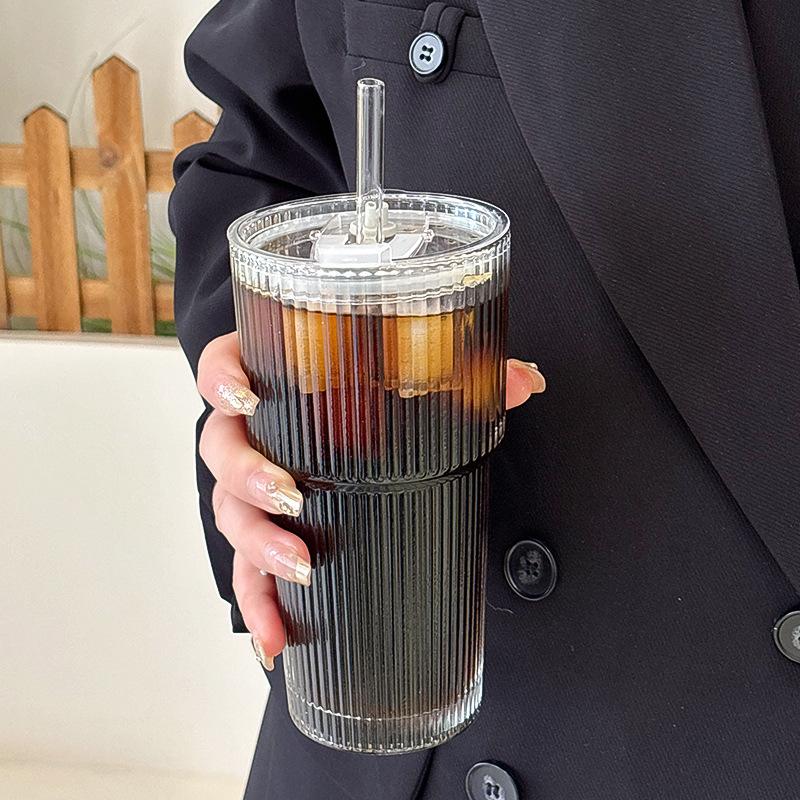560ml Glass Cups with Lids and Straws Vintage Drinking Glasses Ribbed Iced Coffee Cups Ideal for Coffee Cocktails and Juices