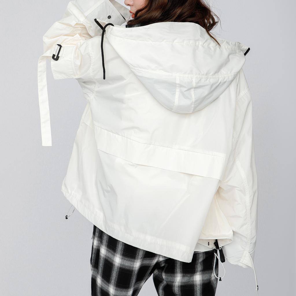 New Balance Jackets Women's Ivory Hooded Moderate Other AWJ13351-IV