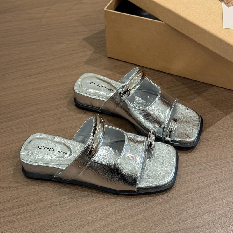 French low-heeled set of toe cool slippers for women's summer outer wear 2025 new models with skirt temperament wedge heel one-word sandals