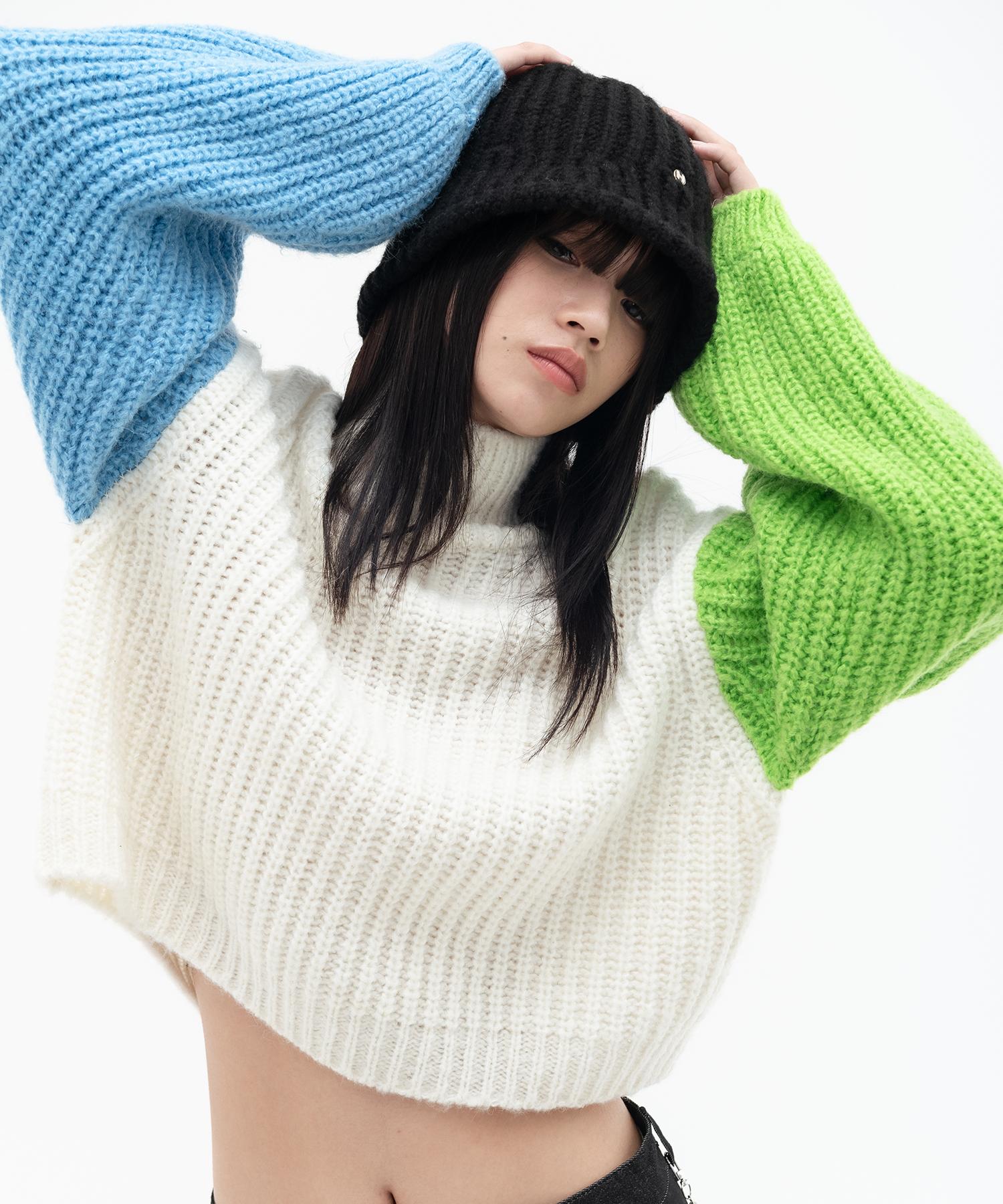 High School Disco Alpaca Two-Color Half-Neck Overcropped Knit Bottom/Free