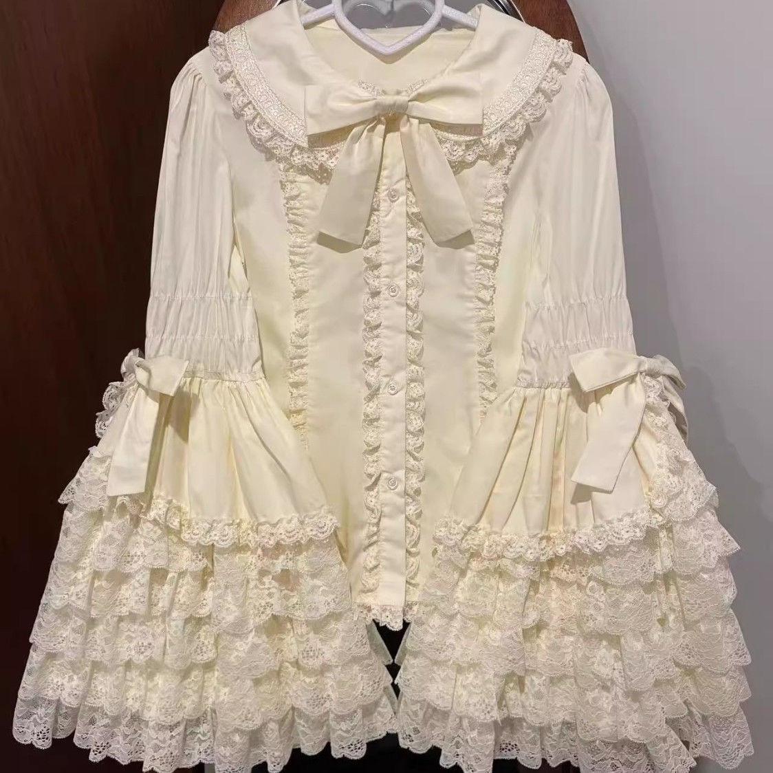 

Блуза Лоліта Жіноча Camisas De Mujer Комір Пітер Пен Розкльошені Рукави Солодкі Сорочки Оверсайз Топи Мереживний Бант Рюші Білі Блузки XXL абрикосовий