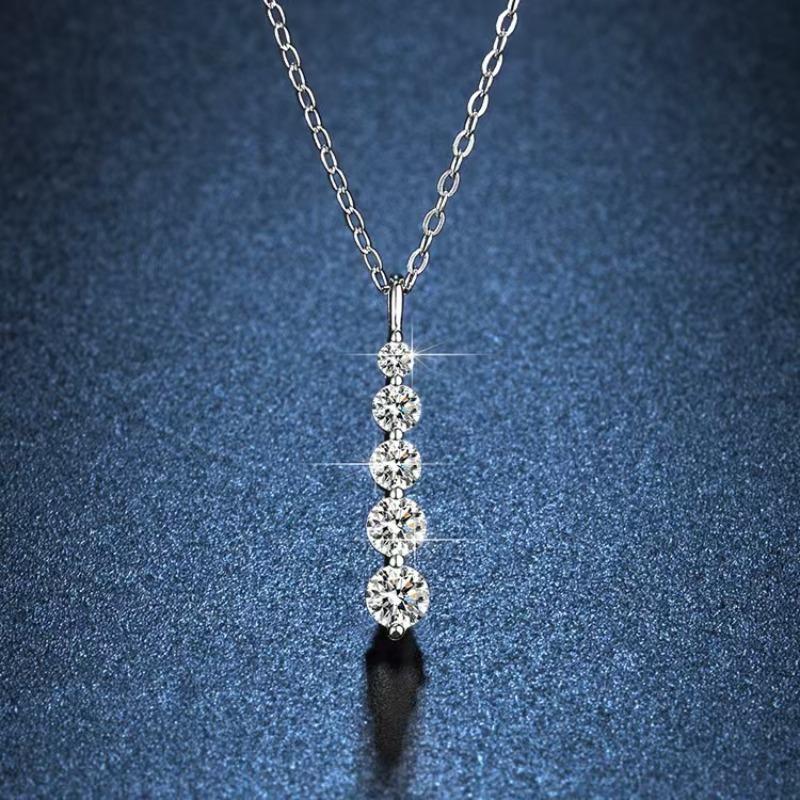 Simulated Moissanite Straight Line Necklace Delicate Collarbone Chain Elegant Women s Versatile Jewelry Accessory