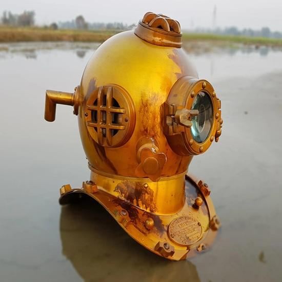 Scuba Diving Helmet 45.72 cm Mark V Deep Diving divers Helmet Sea Nautical Helmet Gift