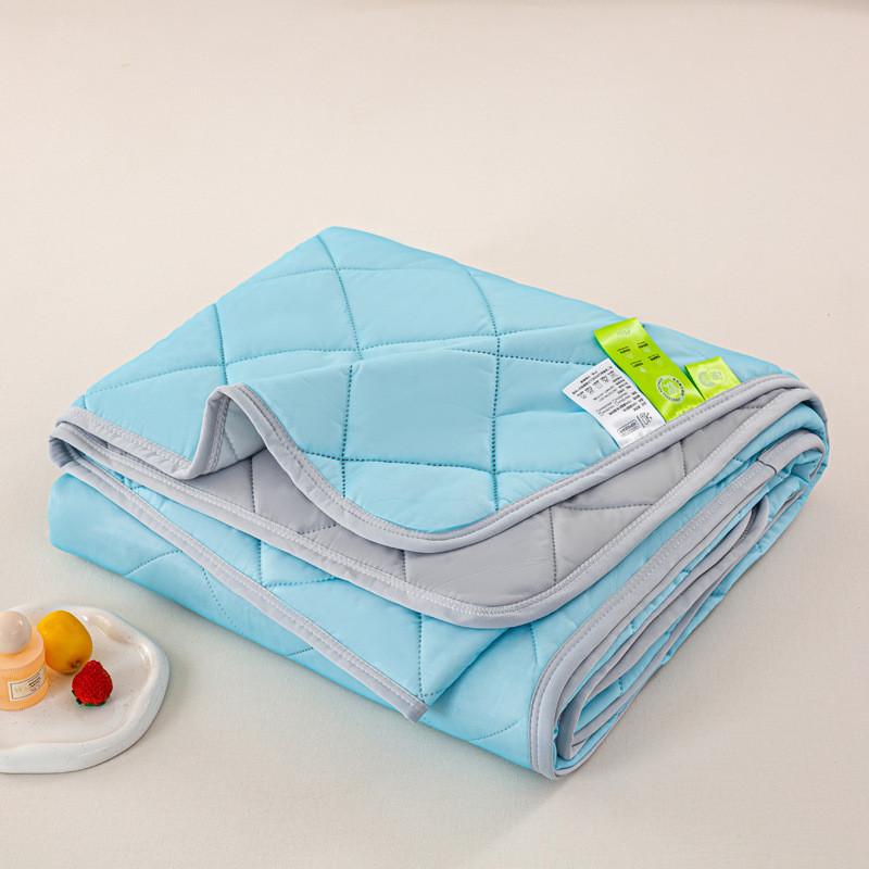 Solid Summer Color Bedding Air Conditioner Quilt For Home Use Lightweight Gift