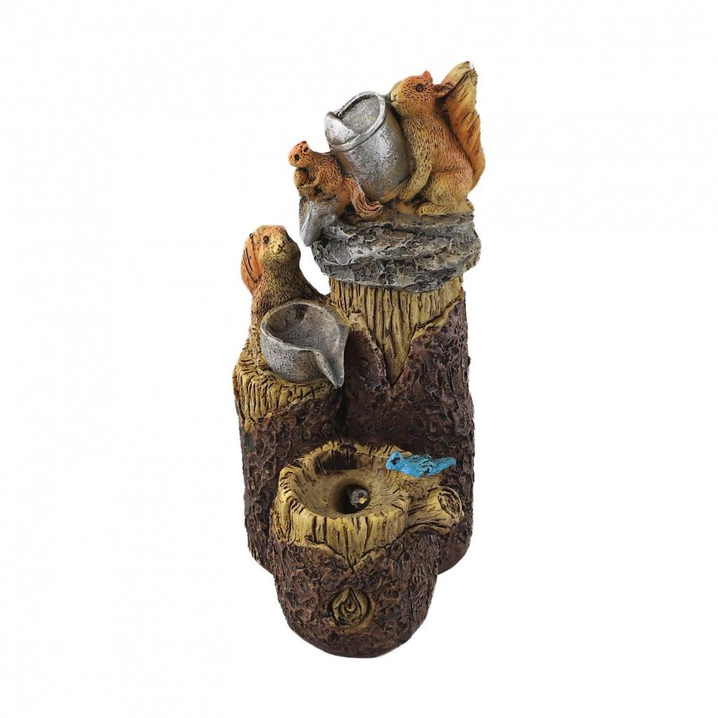 Cute Resin Squirrel Sculpture Designed to Bring Joy to Your Garden Atmosphere