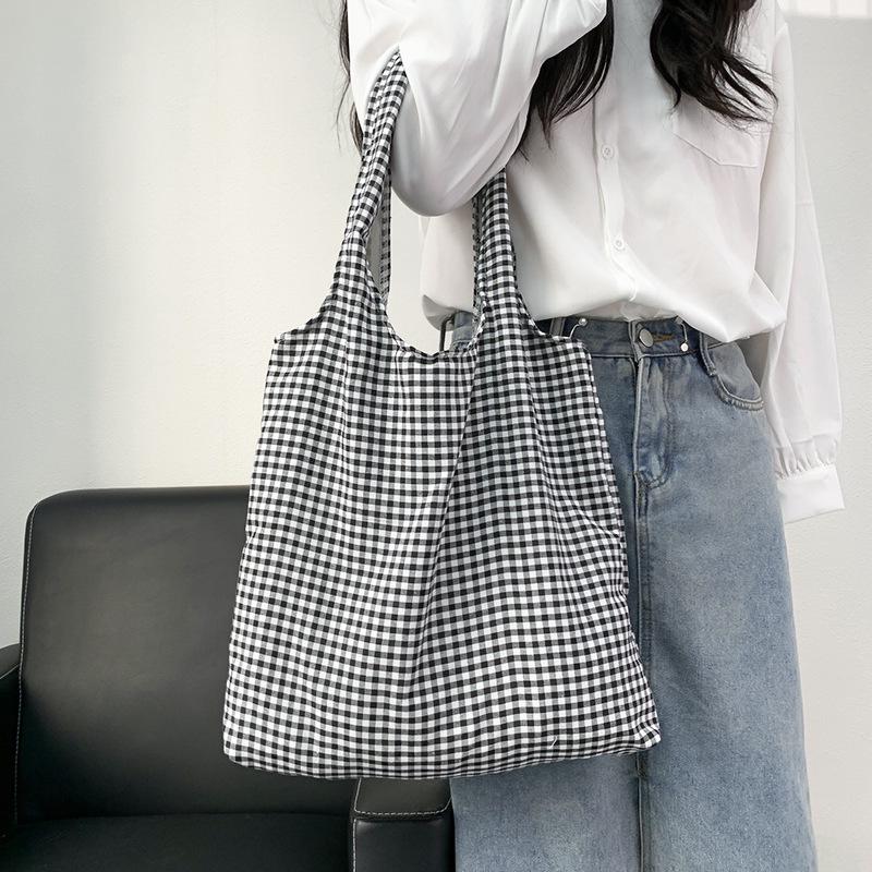 Korean Retro Plaid Canvas Shoulder Bag for Female Students - Versatile Large Capacity Shopping Bag