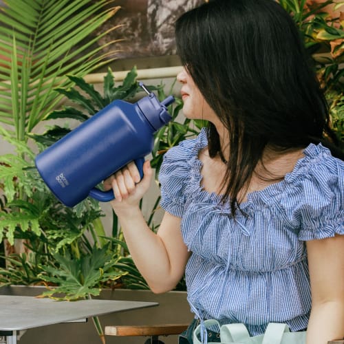 BOTTLE BOTTLE Water Bottle, 1.8L Vacuum Insulated Stainless Steel Bottle, Large Capacity, 2-Way Lid, Straw, Direct Drinking, Vacuum Insulated, Outdoor