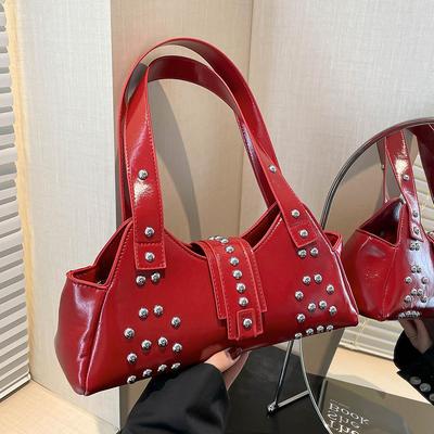 Nouveau sac d'aisselle en cuir ciré à l'huile style street punk personnalisé Sac à bandoulière tendance polyvalent style Spice Girl avec rivets cool