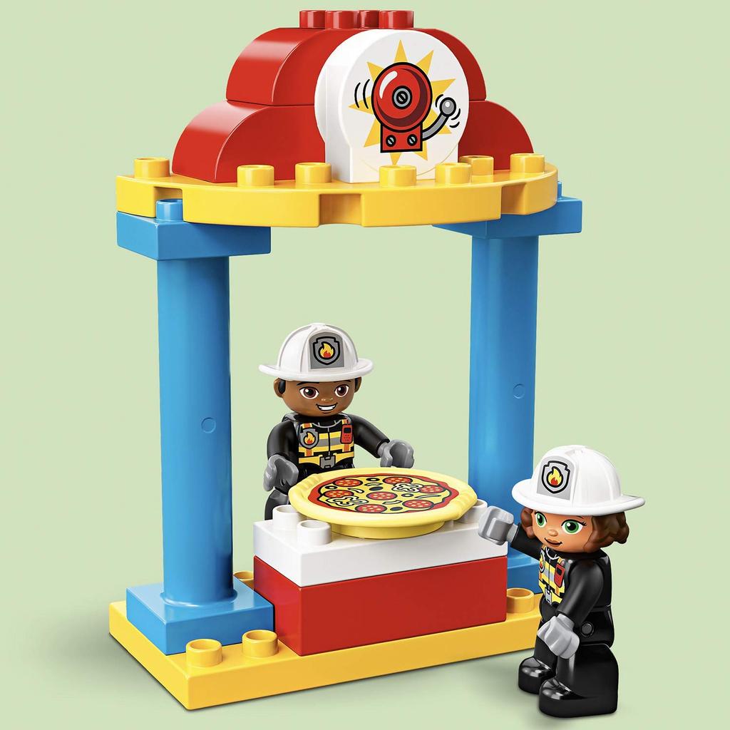 LEGO Duplo Shining! Sounding! Fire truck and fire station 10903
