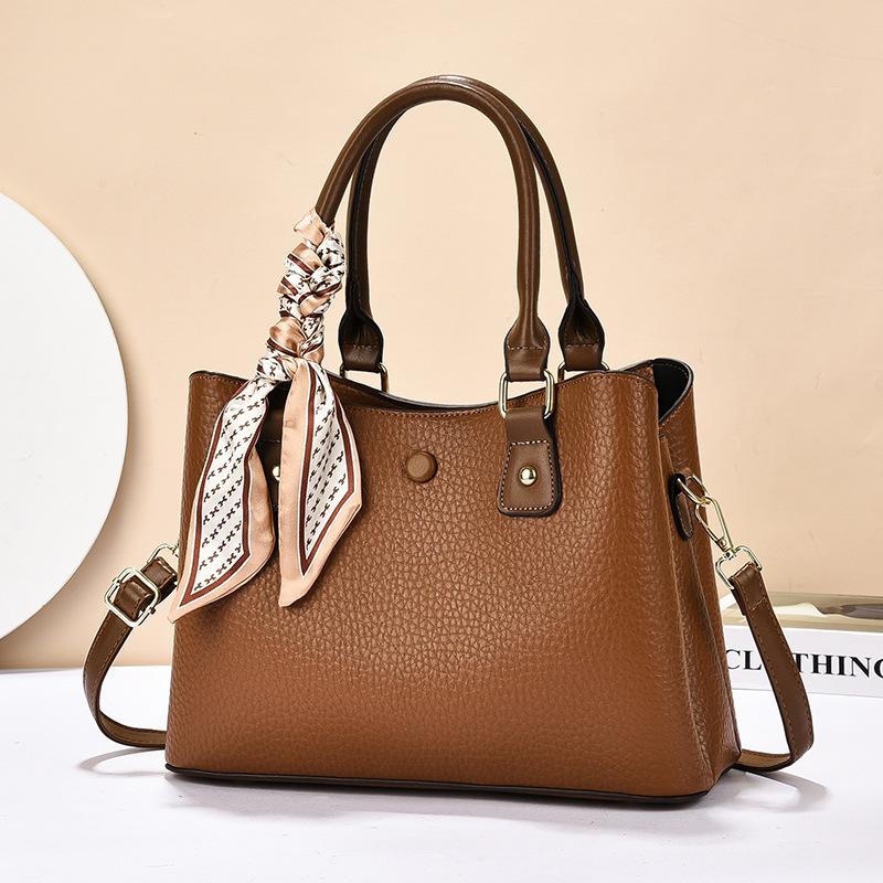 Bag middle-aged women's mother bag 2025 new foreign versatile handbag fashion messenger bag large-capacity women's bag