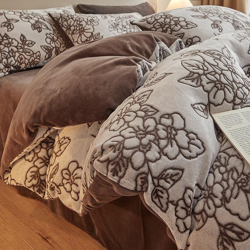 Thickened Milk Fleece Bed Four-Piece Set Coral Flannel Bedding Fluffy Quilt Cover Bed Sheet Human Bed Hat