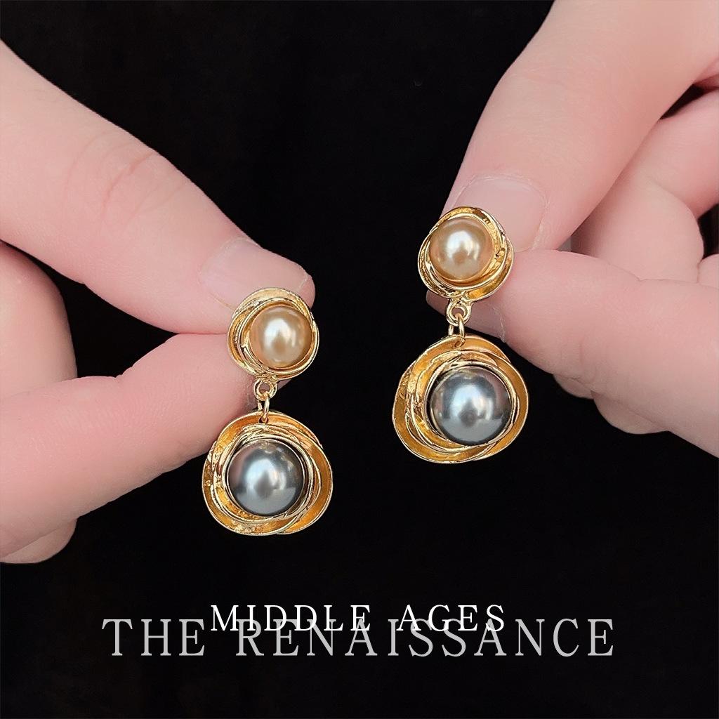 Medieval Style Literary Retro Elegant Earrings French Court Style Antique Geometric Classic Pearl Stud Earrings