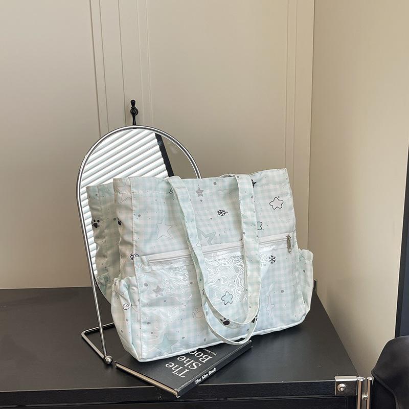 

Beautiful, casual, light plaid, fresh and large-capacity women s portable tote bag, shoulder underarm bag, women s зелёный