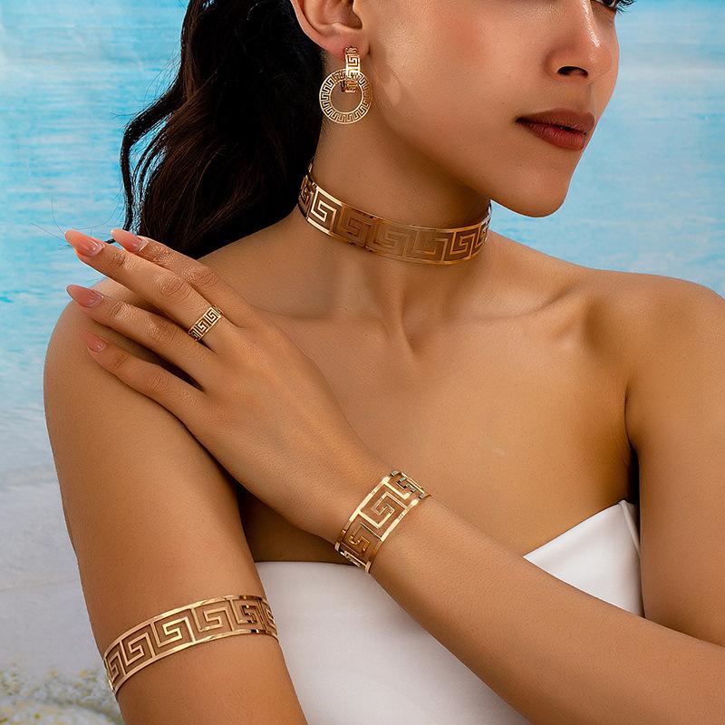 6Pcs Geometric Back Collar Bracelet Earrings Ring Arm Bracelet Women's Jewelry Fashion Set
