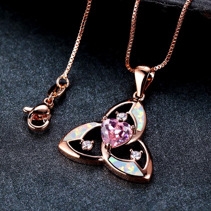 New Rose Gold Pink Three Leaf Flower Pendant Necklace Elegant and High End Jewelry