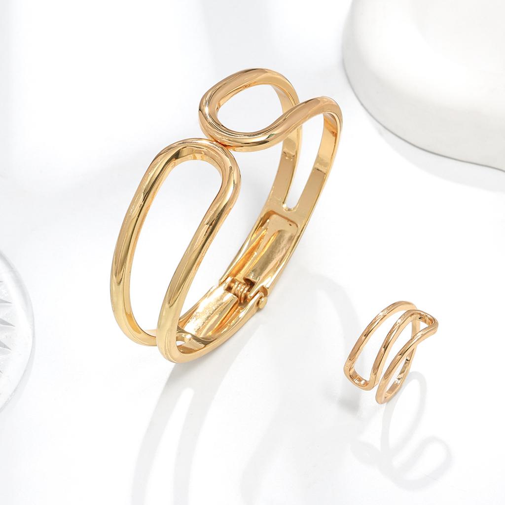 Versatile metal line geometric round hollow bracelet ring jewelry set