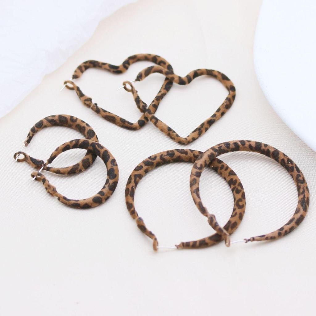 Stylish Leopard Print Heart Hoop Earrings - Retro Hong Kong Style with Silver Needle
