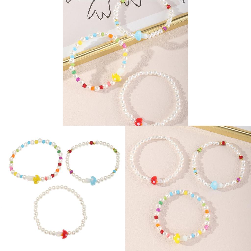 Einfaches buntes Pilzarmband-Set mit zufälligen Imitationsperlen für Damen