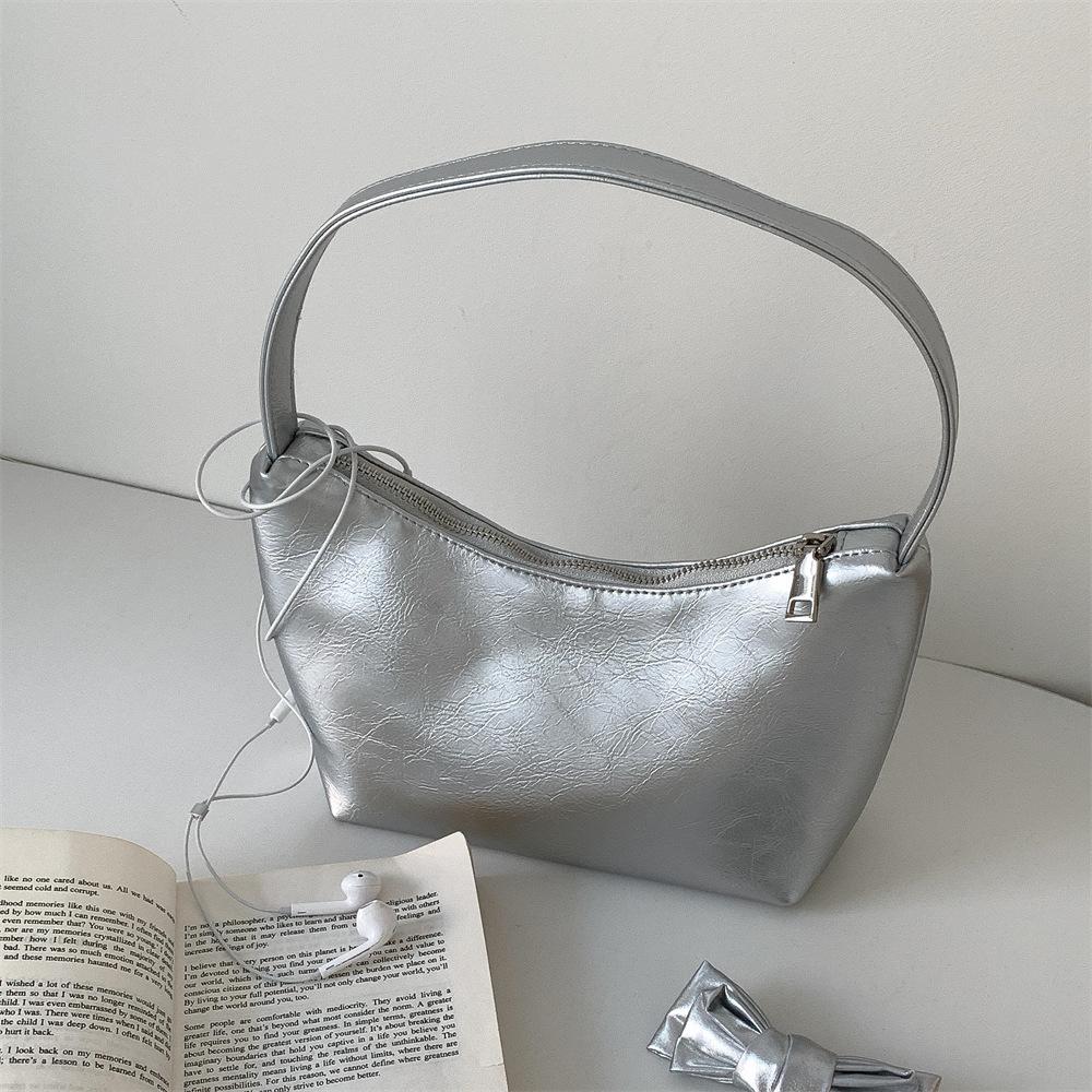 

Fashion Patent PU Leather Underarm Bag for Women Y2K Small Shoulder Bags Glossy Solid Color Handbag Vintage Evening Party Tote серебряный