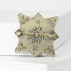 Vintage Turkish Tibetan Flower Brooch Brooch Anti-Light Buckle Pin Classic Temperament Clothing Accessories