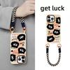 Bolsa de Cartão com Cordão Pendurado Capa de Celular Bola de Carvão Gato Preto para Apple 17PRO Celebridade da Internet Bolsa de Cartão Personalizada Pulseira Capa de Celular