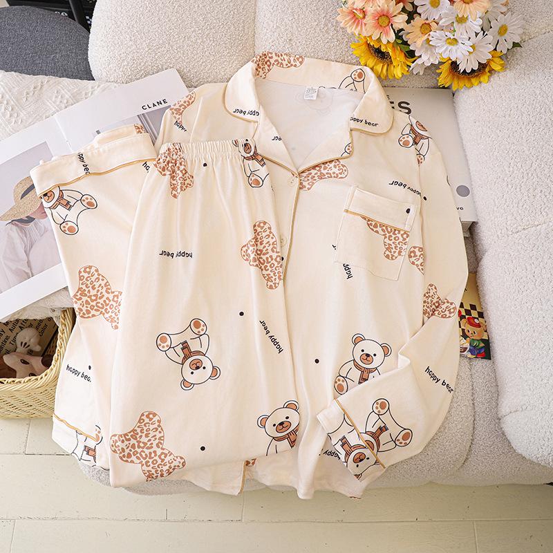 

Luxurious German Velvet Women s Pajama Set: Plus-Size, Long-Sleeved, Cute Korean Style for Autumn & Winter, Wear Indoors or Out. Large