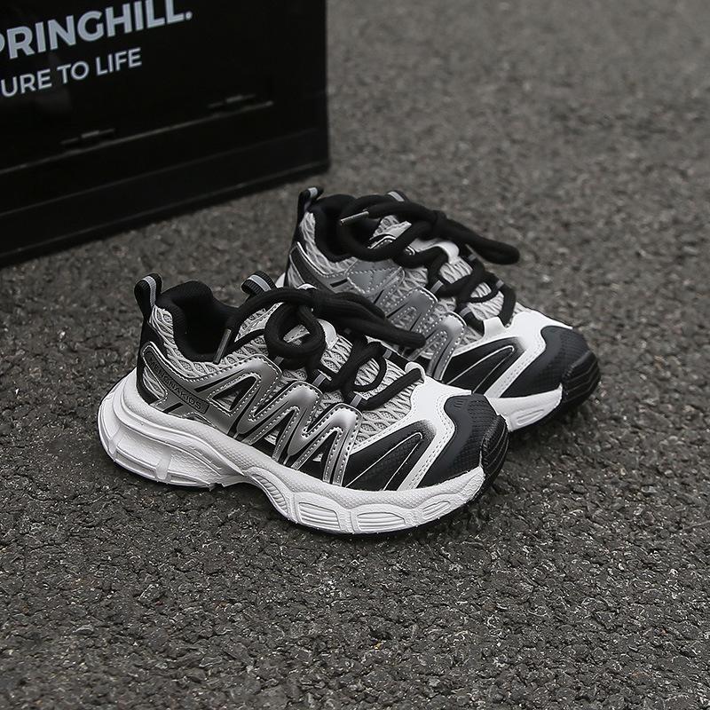 Children's sports shoes male and female classmates 2025 spring and autumn new breathable shoes platform mesh shoes mountaineering shoes dad running