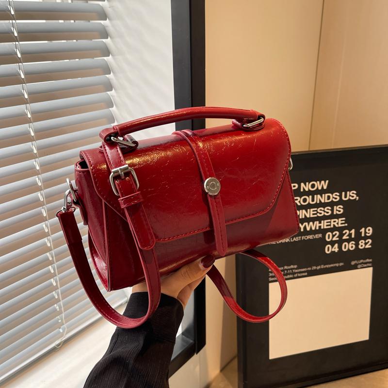 Fashion Sliver Damen Umhängetaschen PU Leder Klappendesign Tote Kleine quadratische Packung Trendy Vielseitige Lady Schultertasche