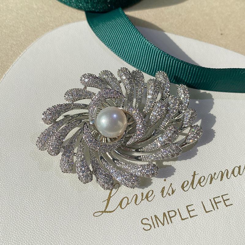 DIY Copper-Plated Gold Zircon Sunflower Brooch with Pearl Corsage Setting