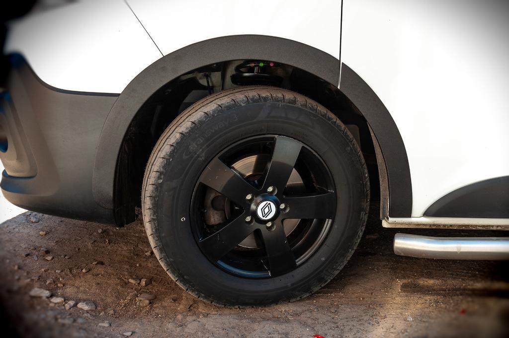 

Arch linings (6 pcs, black, ABS) for Opel Vivaro 2015-2019