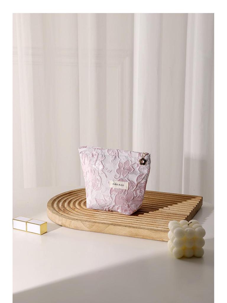 Luxurious Embossed Jacquard Makeup & Skincare Clutch - Large Capacity Toiletry Bag