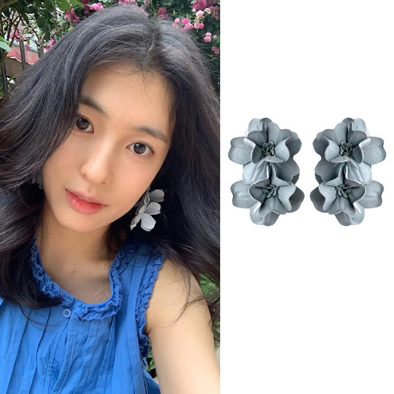 

Тканевые серьги-подвески с цветами, маленькие, свежие и милые, серьги Baidu, модные, с атмосферой и темпераментом