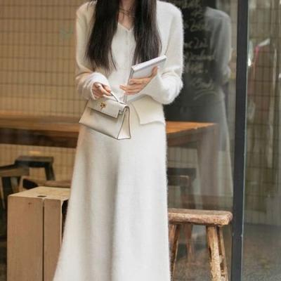Rellawear Women S Snow bluSher Knit Two Piece Set 3 colorS