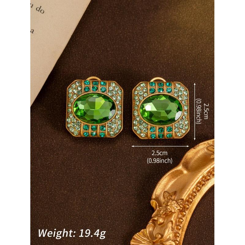 Vintage Emerald Studded Square Earrings With Royal Style Personality