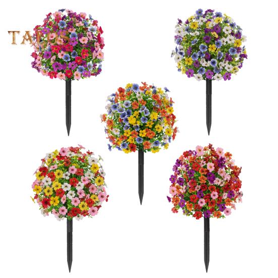 Künstlicher violetter Buchsbaumkugel UV-beständig Violette Blüten Gefälschte immergrüne Pflanzen Blumen Bürste mit Erdspieß für Außen- und Innengartendekoration