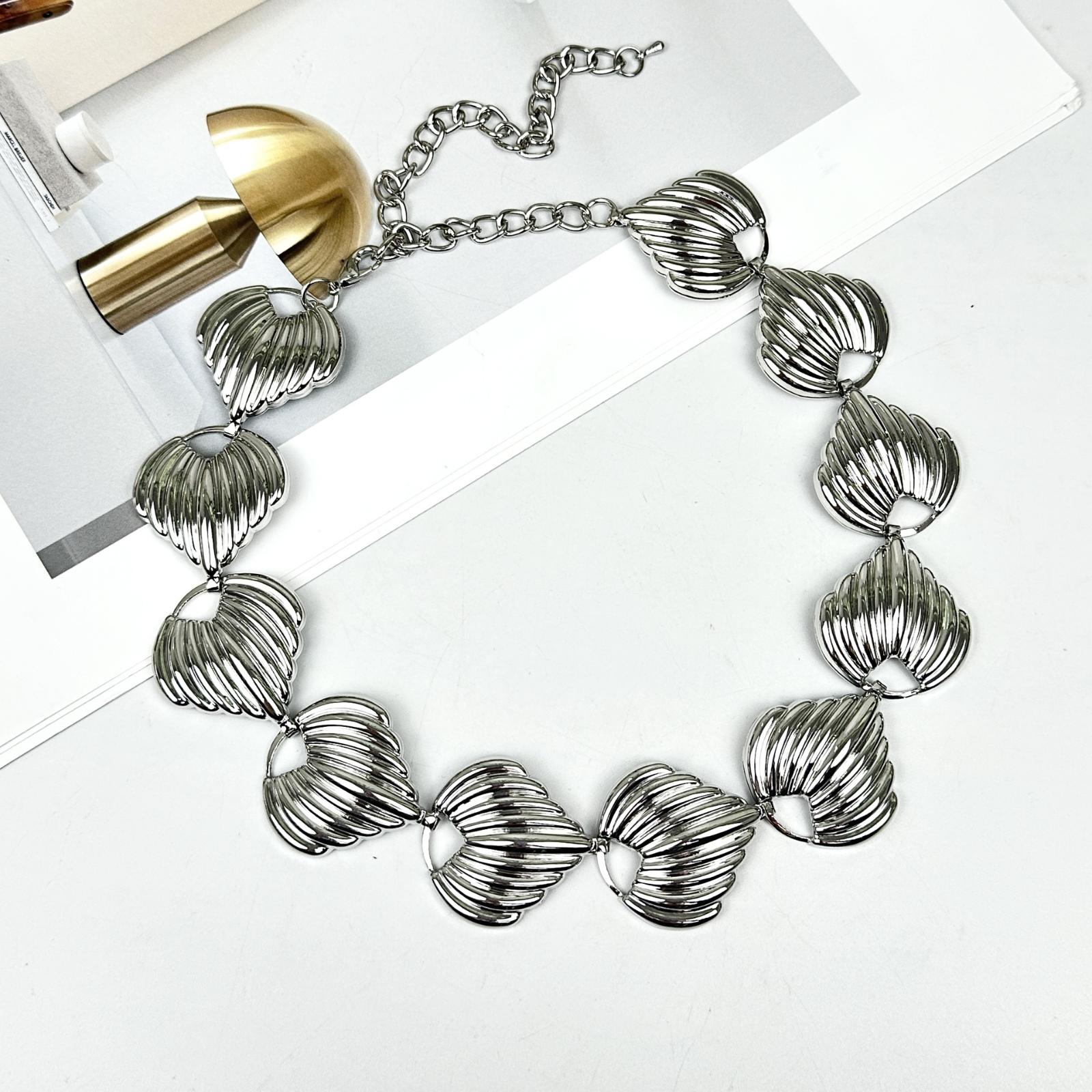 Minimalist Necklace For Women Collar Chain For Women Design Trending Online One Size серебряный