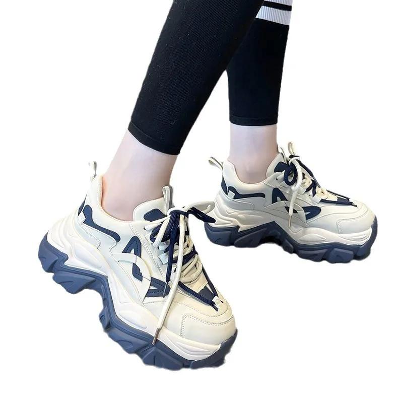 2025 Women's Shoes New Style Popular INS Trendy Sports Shoes Forest System Old Man Shoes Petite Internal Height Women's