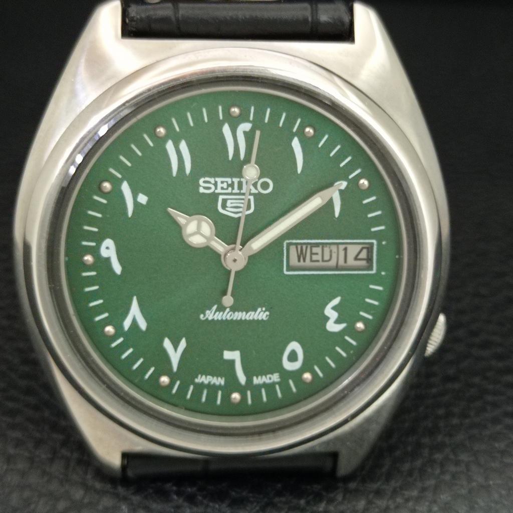 VINTAGE SEIKO 5 AUTOMATIC 7009A JAPAN MENS GREEN COLOR DIAL WATCH A708759-1