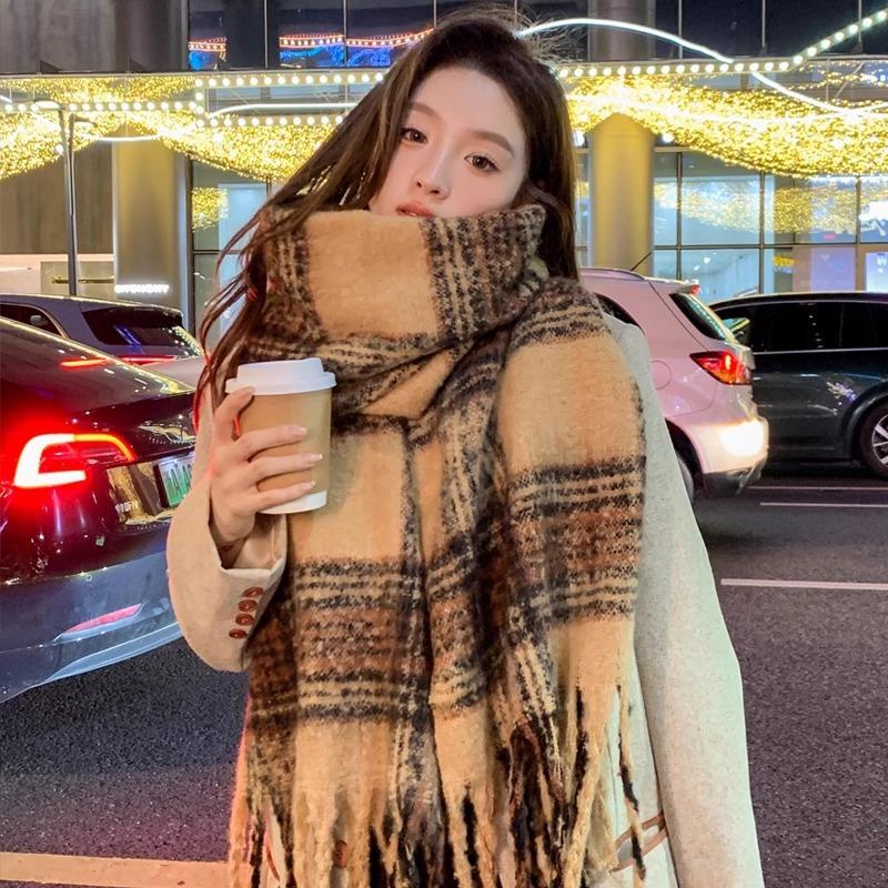 Scarf Men's Winter New Versatile Korean Version Plaid Scarf Women Give Boyfriend Gifts Couple Scarf To Keep Warm