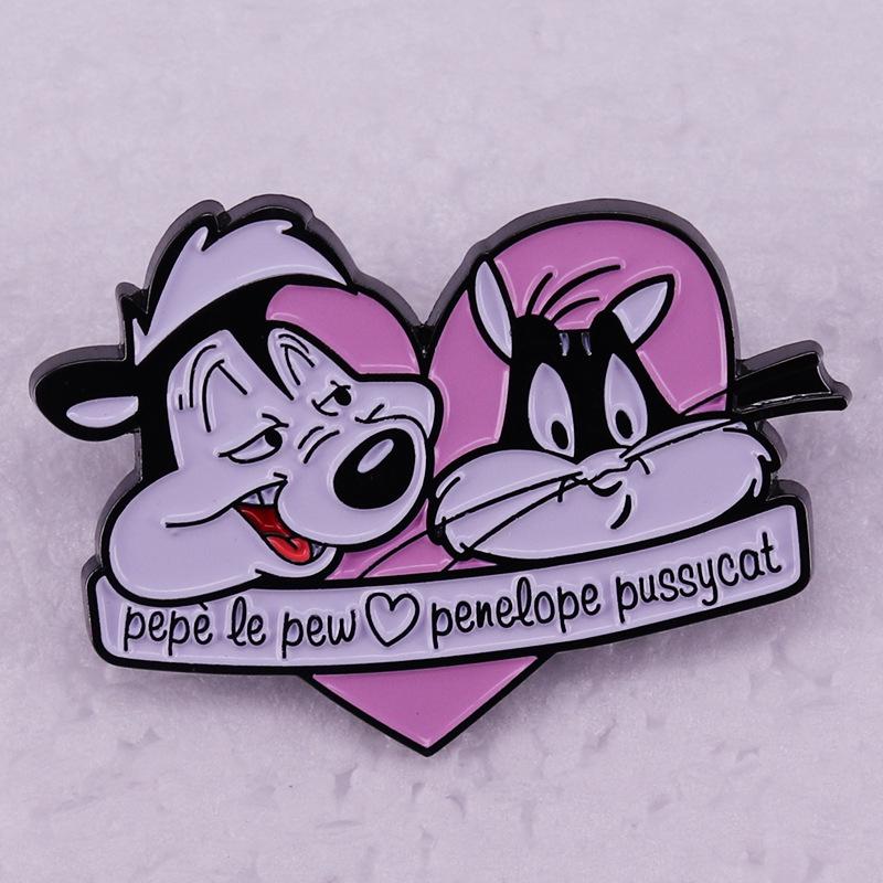 

French Pepe Skunk Heart Brooch - Valentine s Jewelry Accessory