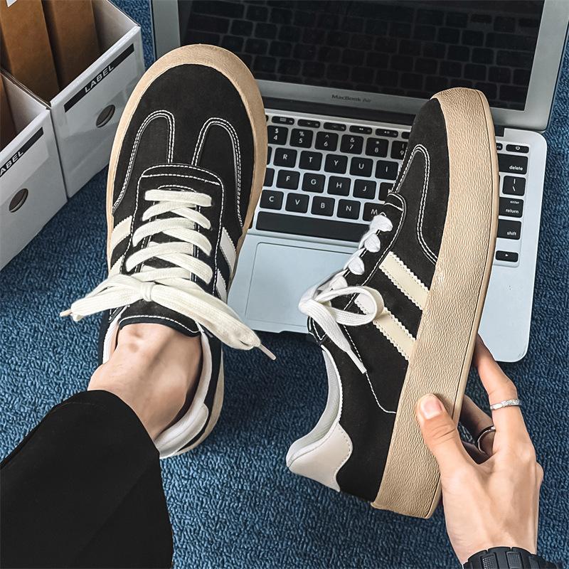 

Парусиновые туфли для мальчиков, корейская версия, универсальные низкие студенческие туфли для сноуборда, мужские осенние спортивные дышащие повседневные мужские модные туфли 7969 39 чёрный