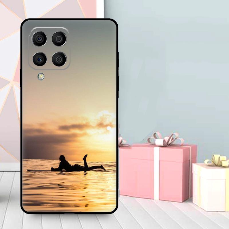 

HAWAII BEACH SURF GIRL SURFING ART Case For Samsung Galaxy M36 M12 M52 M06 M16 M56 M33 M15 M55 M31 M13 M14 M53 M32 M35 M34 M54 Samsung M52 5G
