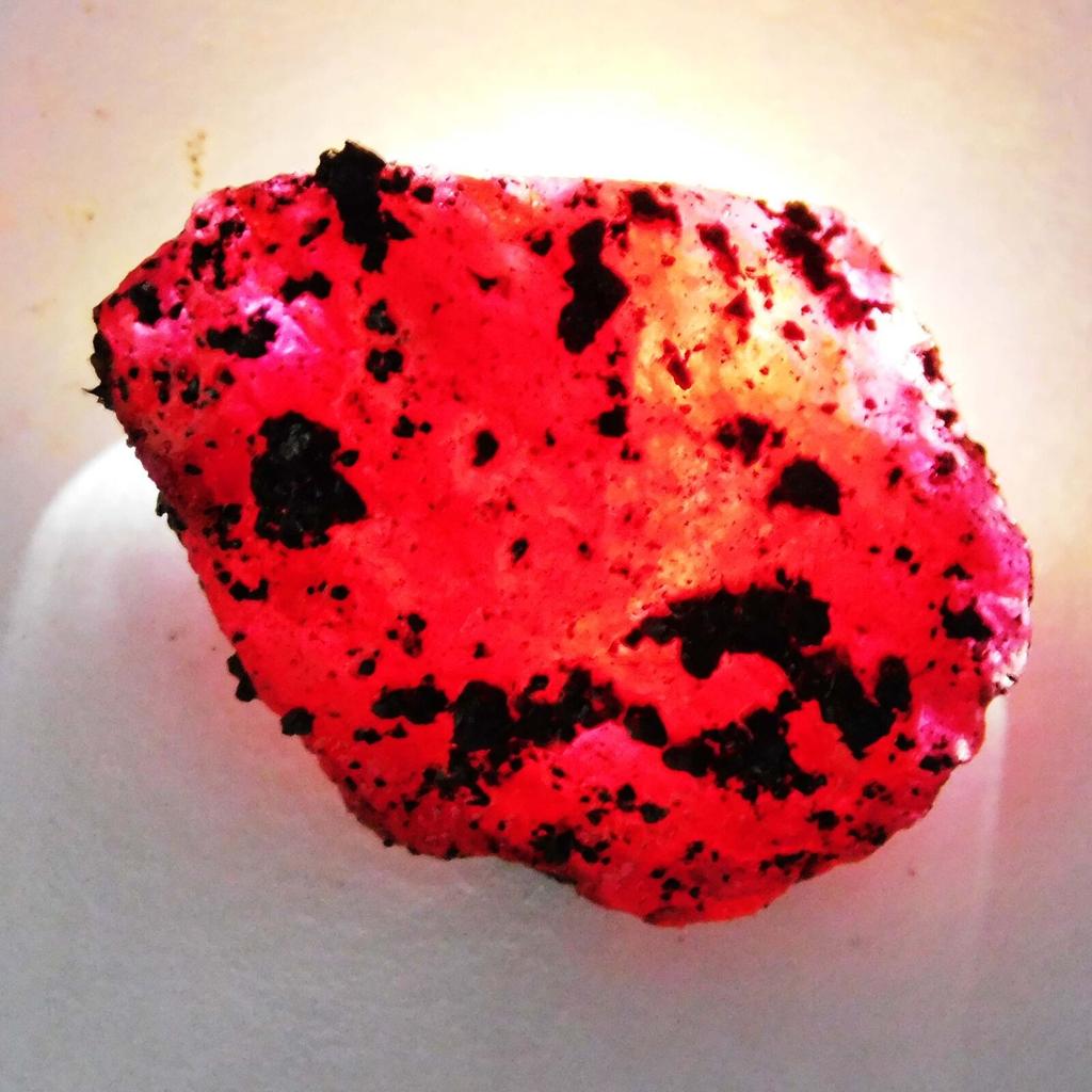 NATURAL Uncut Excellent RED Ruby Rough 50 to 60 Ct CERTIFIED Loose Gemstone. Y1A-5658