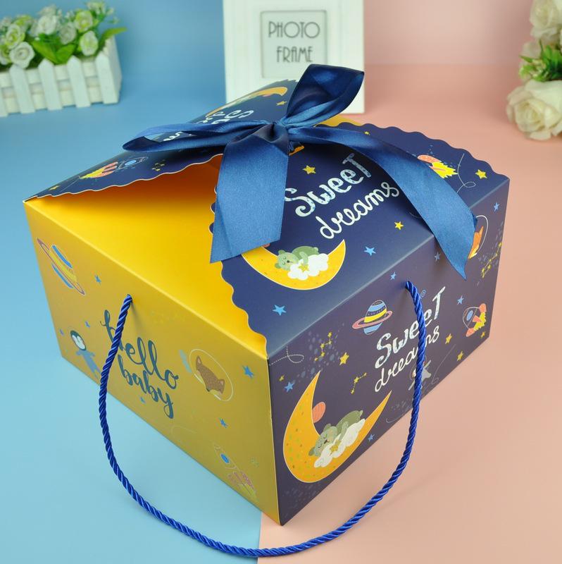 Cartoon Kids' Birthday Gift Box: Hand-Painted, Candy Souvenir & Egg Packaging for First Birthdays and Weddings