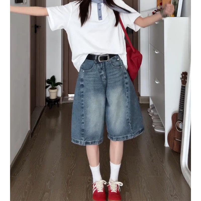 Women's Plus Size High-Waisted Retro Denim Shorts, Relaxed Fit, Mid-Length, Slimming, Straight-Leg, Summer Style.