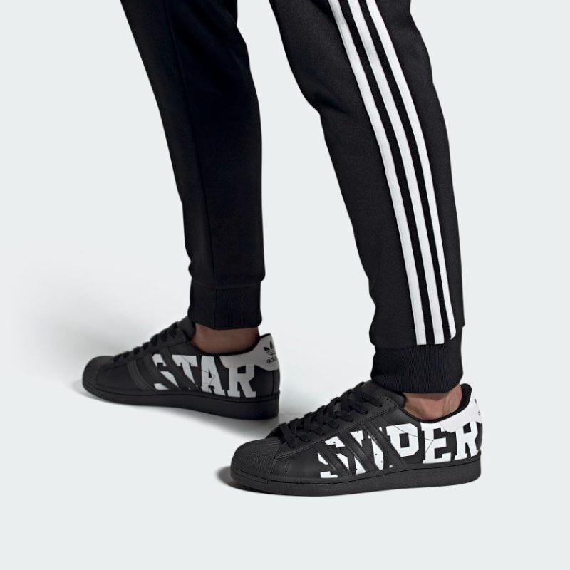 adidas Superstar 'XXL Print Core Black' Sneaker FV2817