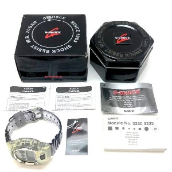 

Б/У Часы Casio G‑Shock DW‑6900SK‑1 из прозрачной полупрозрачной смолы чистый